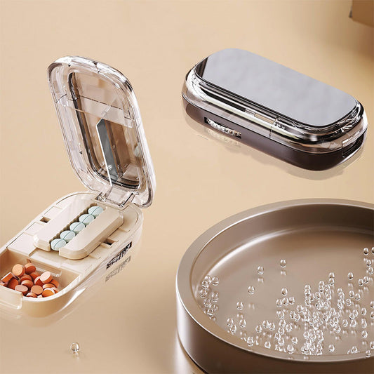 Draagbaar Pillendoosje met Snijder