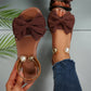 Stijlvolle parelkleurige sandalen met enkelbandje
