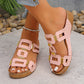 Zomerse strandsandalen voor dames met uitgesneden details en open teenzool en plateauzool.